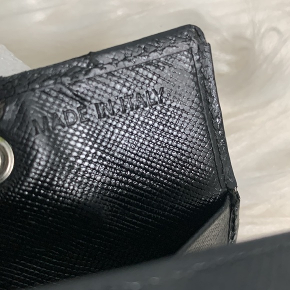 Authentic Prada vintage black leather coin pouch - Picture 12 of 17